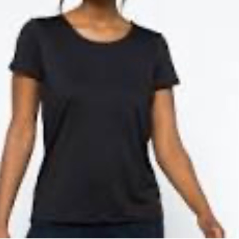WE WANDER WEFLEX AUDRINA BACK PERFORMANCE TEE BLACK